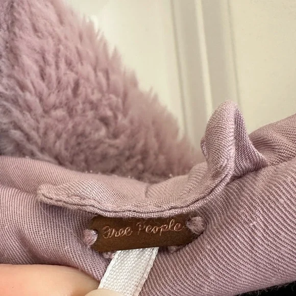 Free People women’s Turn Up Lavender Haze faux fur jacket - Picture 6 of 8